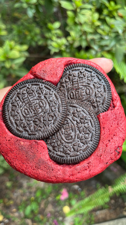 Red Velvet Smoreo Cookies